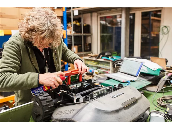 Werkstattmitarbeiter/in (m/w/d) in der Roboterwerkstatt: Standort Buchendorf