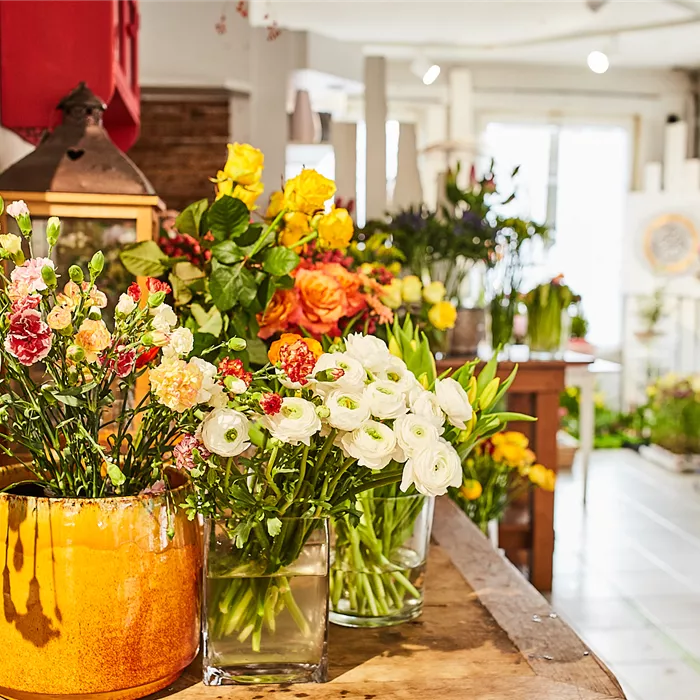 Florist/in (m/w/d): Standort Buchendorf oder München Florist/in (m/w/d): Standort Buchendorf oder München